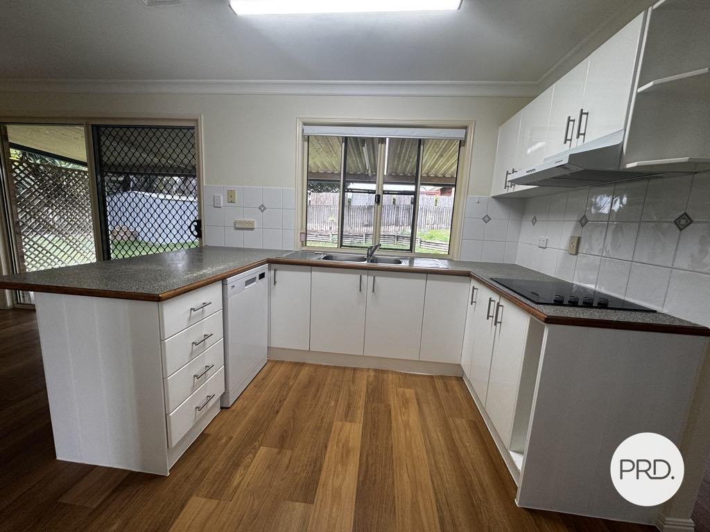 27 Lomandra Street BOYNE ISLAND 5