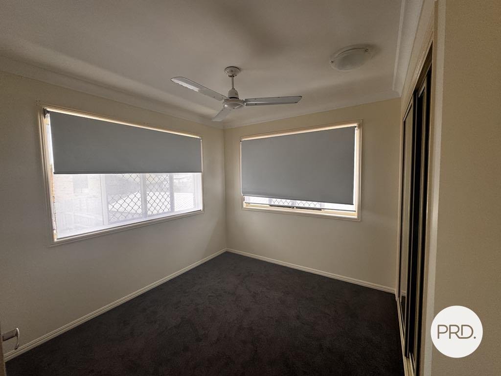 27 Lomandra Street BOYNE ISLAND 11