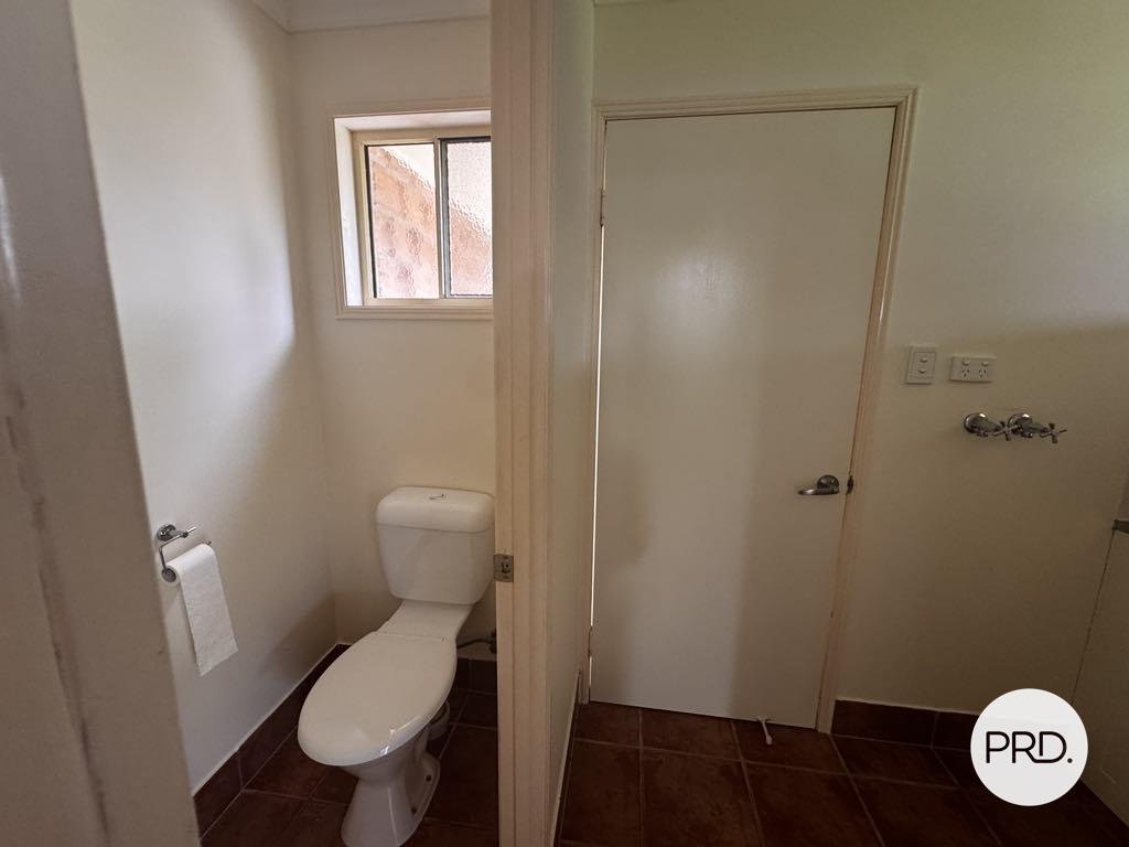 27 Lomandra Street BOYNE ISLAND 16