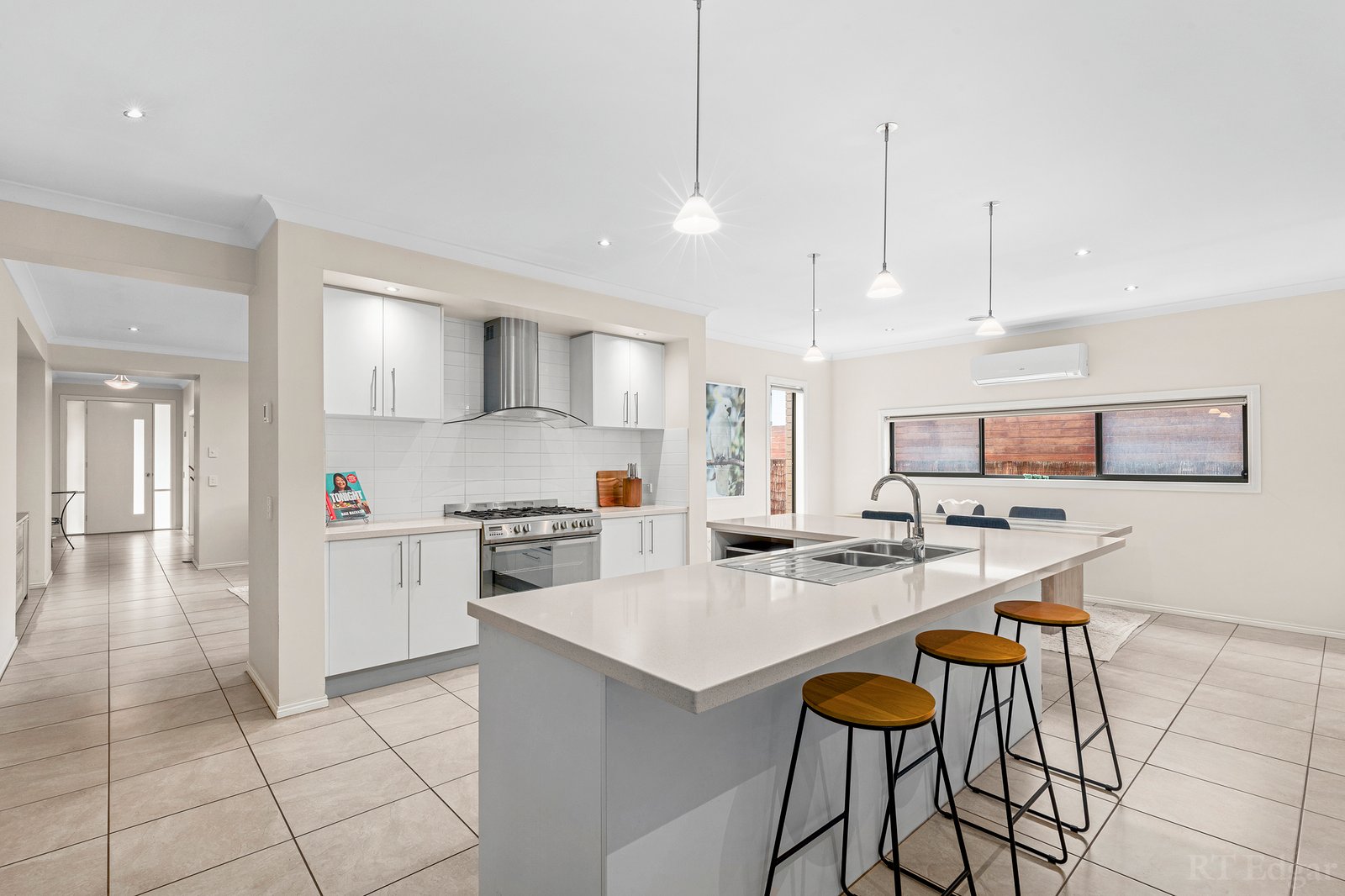 Real Estate and Property in 27 Lowe Street, Ocean Grove, VIC