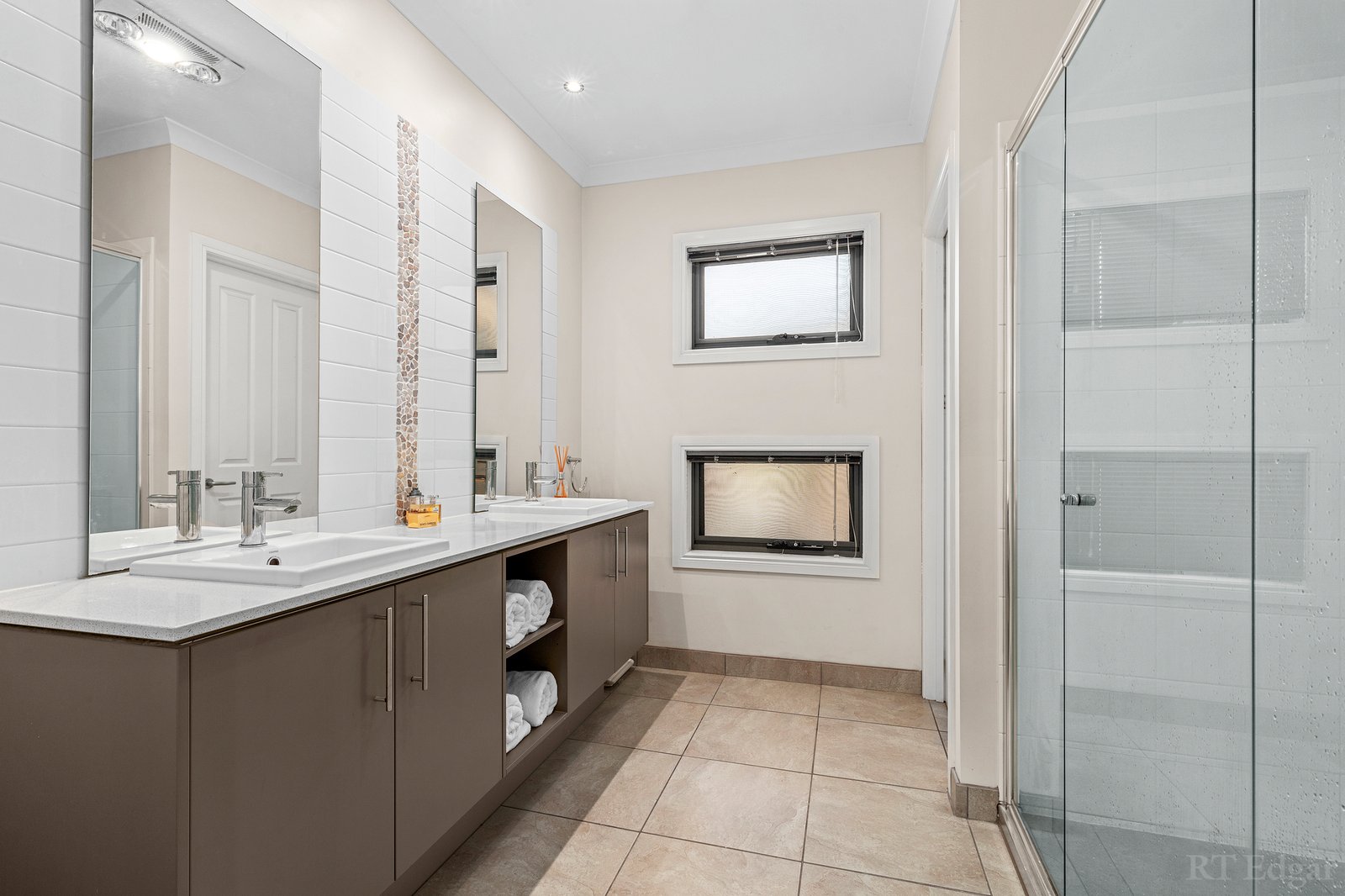 Real Estate and Property in 27 Lowe Street, Ocean Grove, VIC