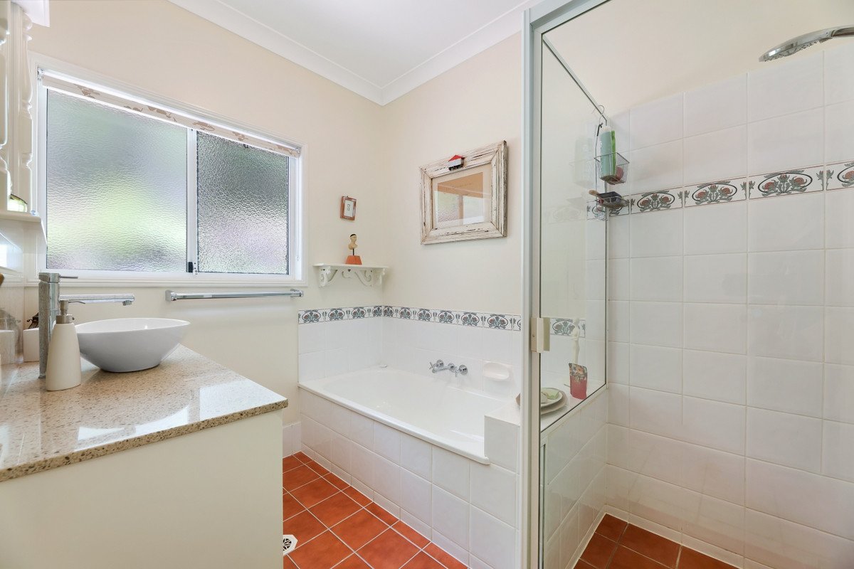 27 Luxton Court Tallebudgera Valley 16