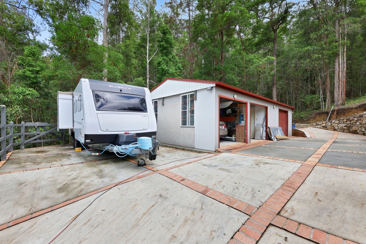 27 Luxton Court Tallebudgera Valley 28