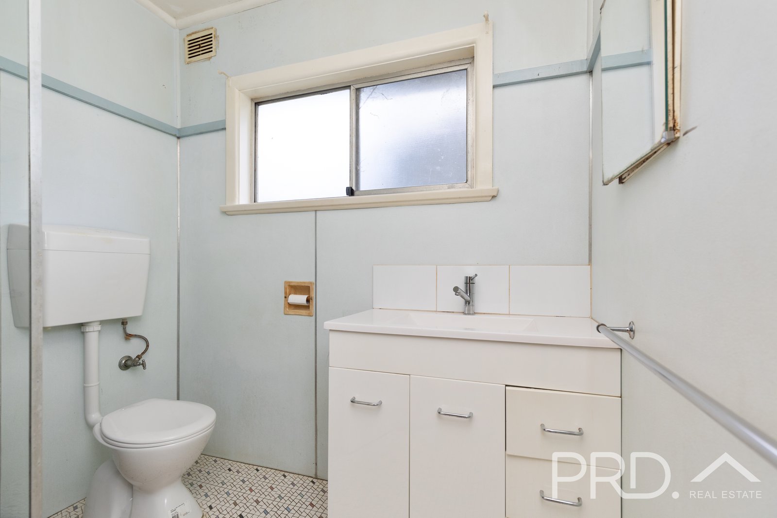 2/7 Macquarie Street TUMUT 12