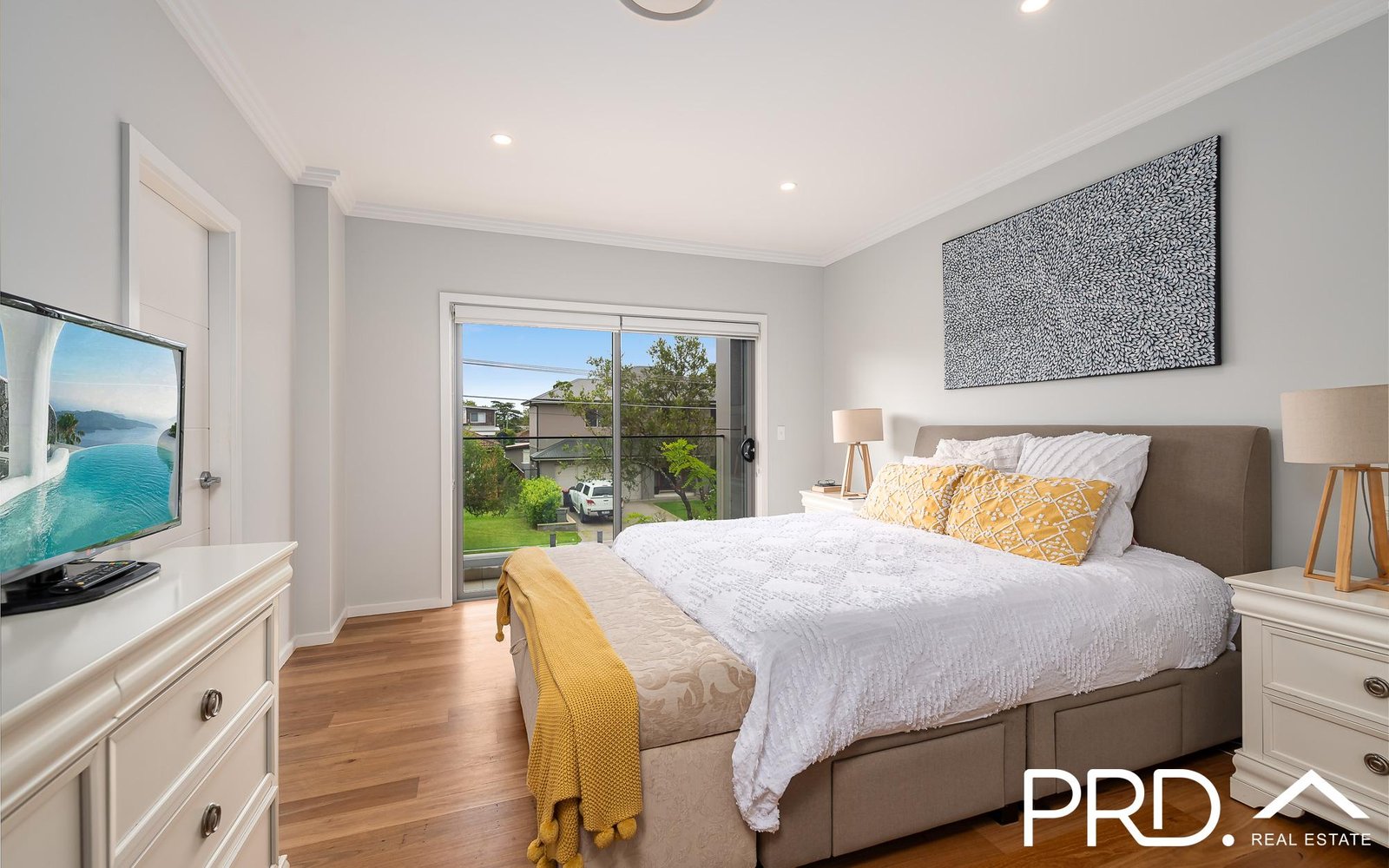 27 Mactier Avenue MILPERRA 5