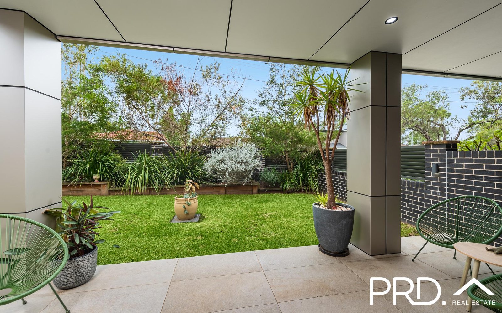 27 Mactier Avenue MILPERRA 8