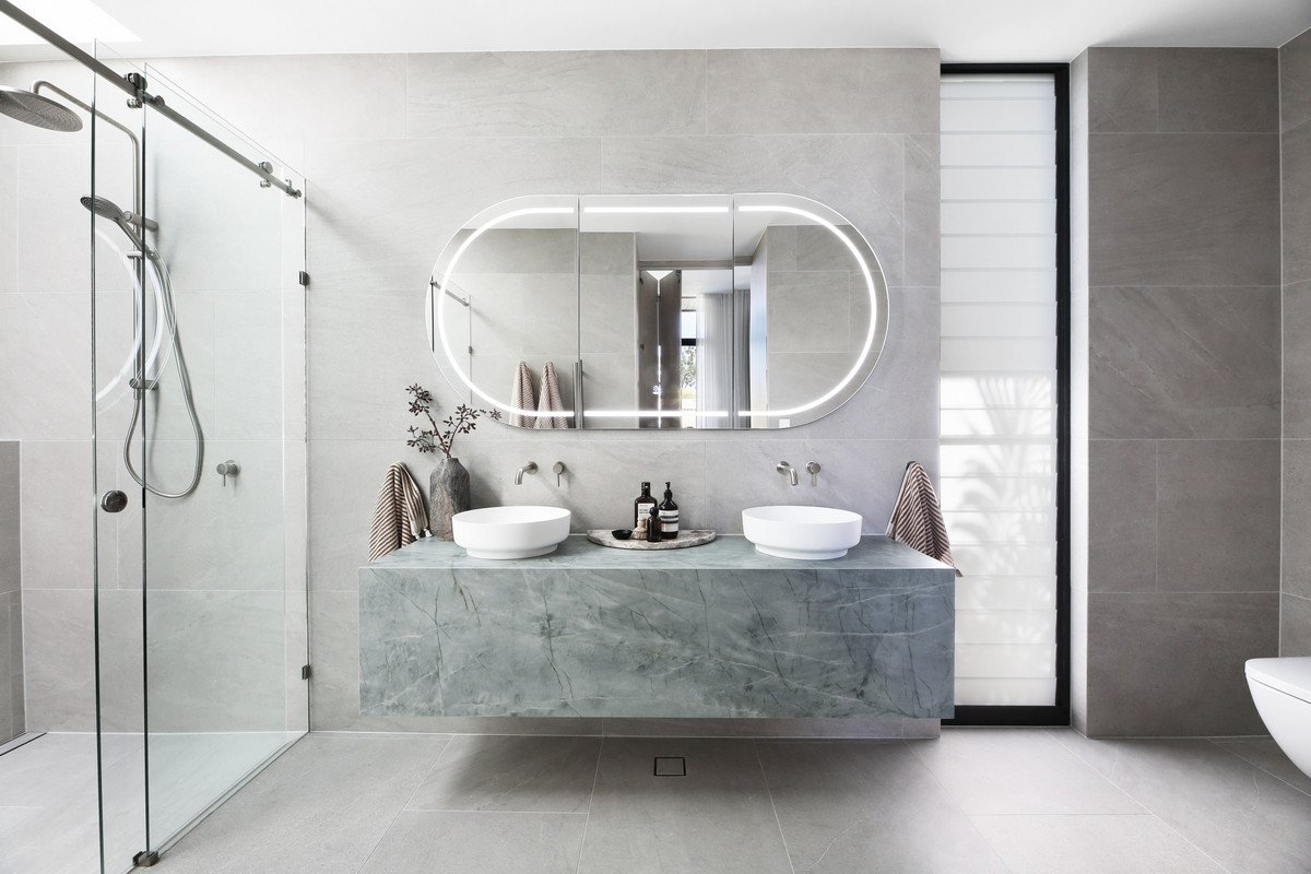 27 Manakin Avenue Burleigh Waters 5