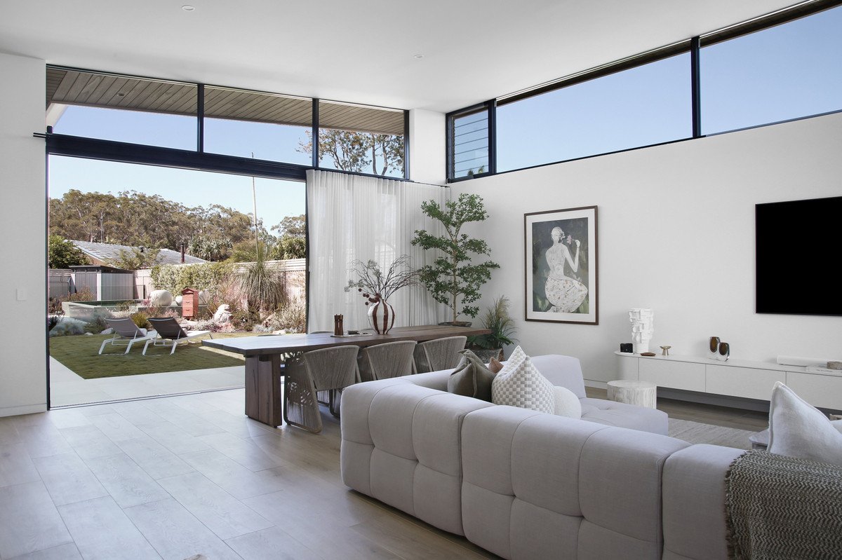 27 Manakin Avenue Burleigh Waters 9