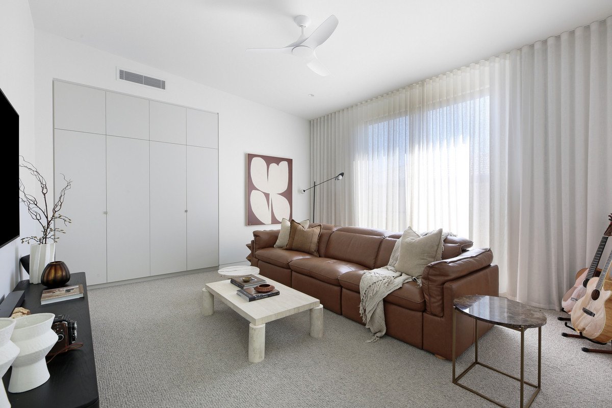 27 Manakin Avenue Burleigh Waters 19