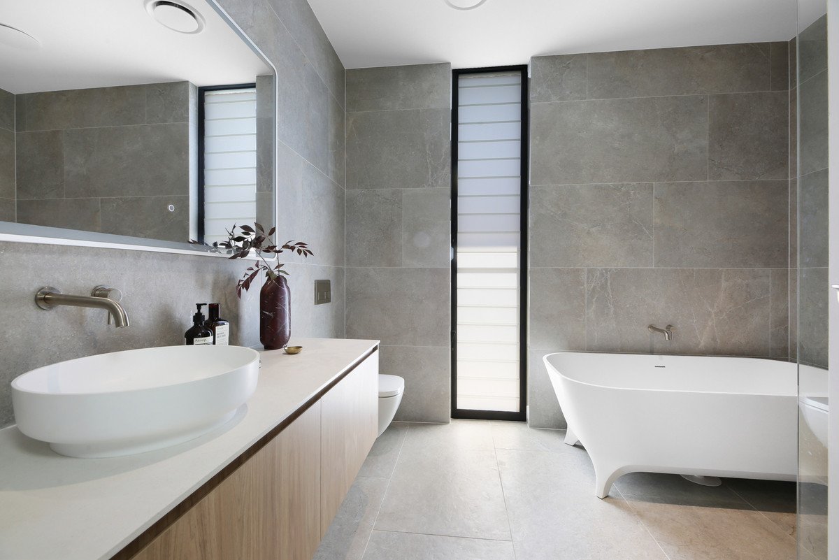 27 Manakin Avenue Burleigh Waters 20