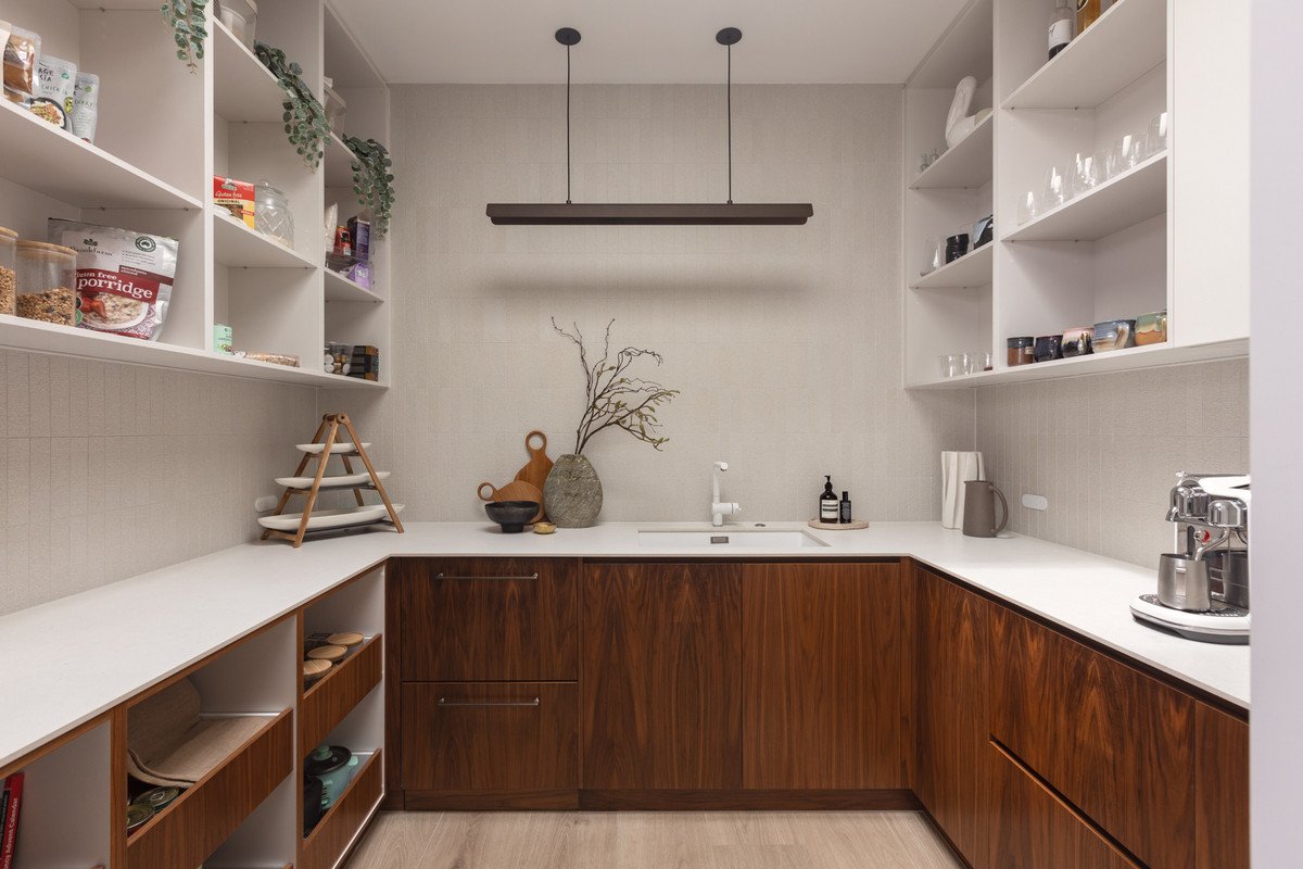 27 Manakin Avenue Burleigh Waters 5