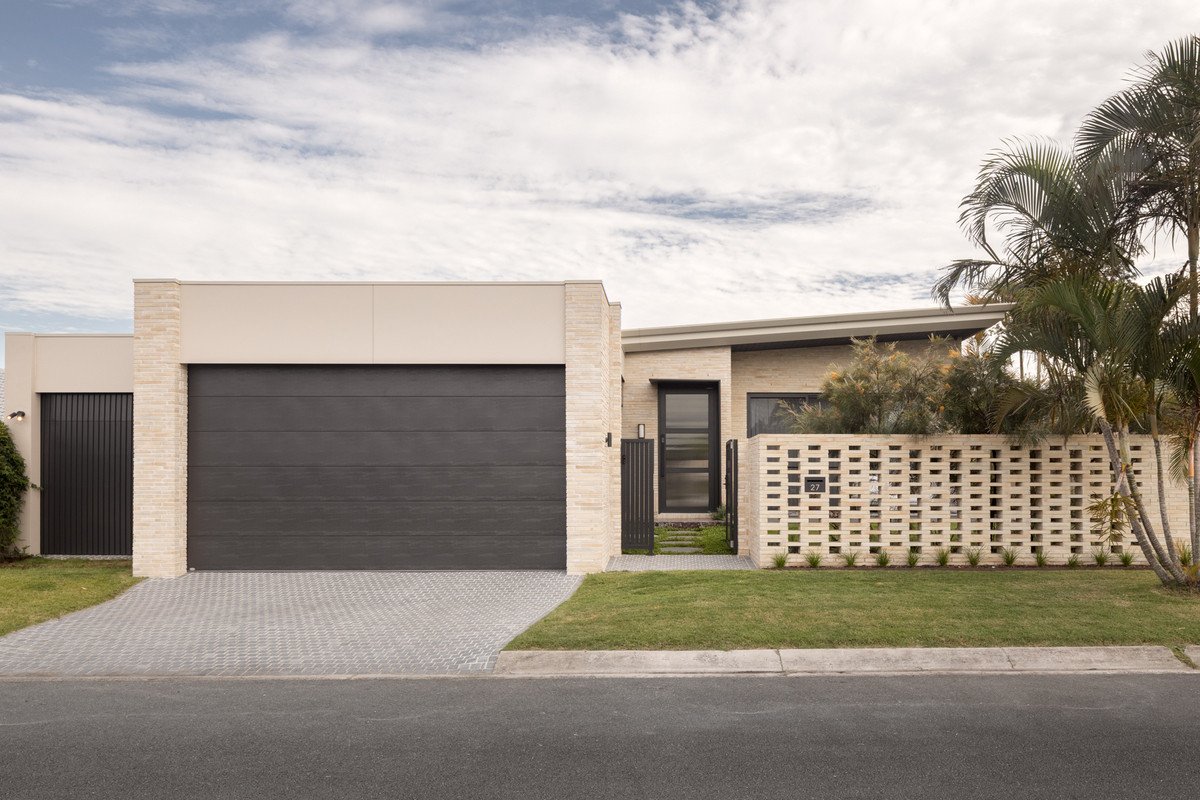 27 Manakin Avenue Burleigh Waters 10