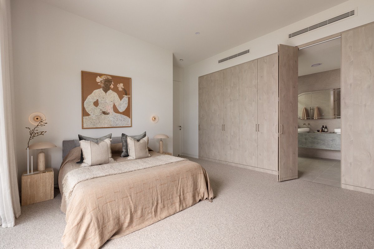 27 Manakin Avenue Burleigh Waters 11