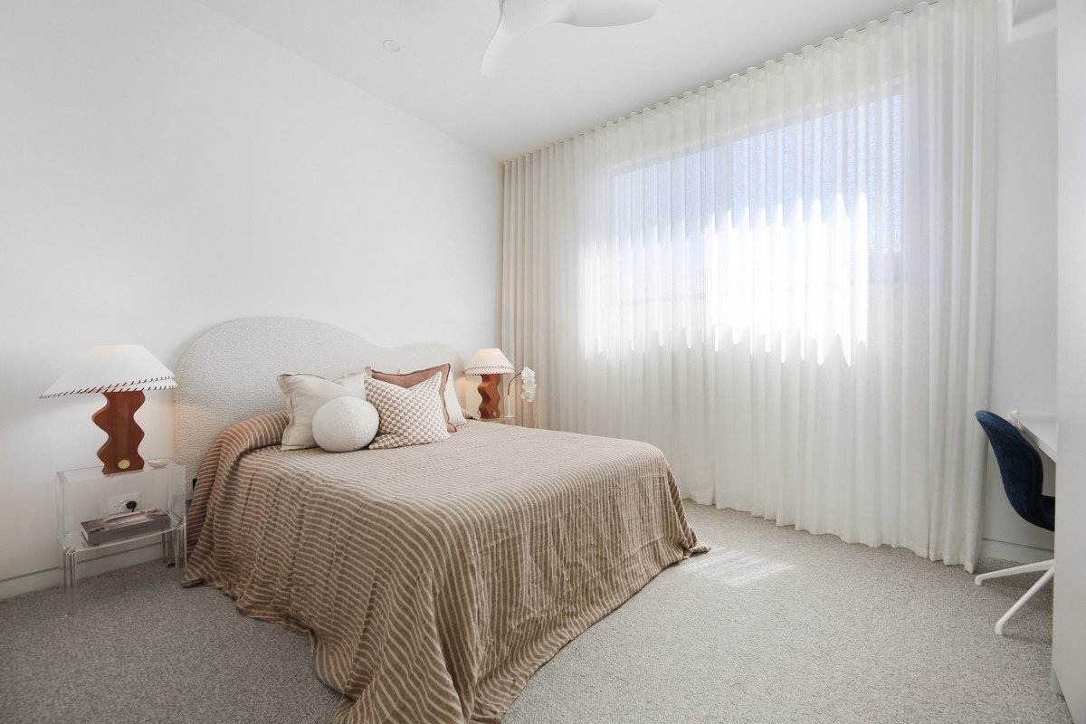 27 Manakin Avenue Burleigh Waters 16