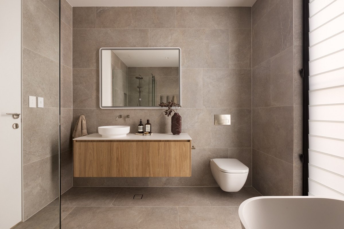 27 Manakin Avenue Burleigh Waters 20