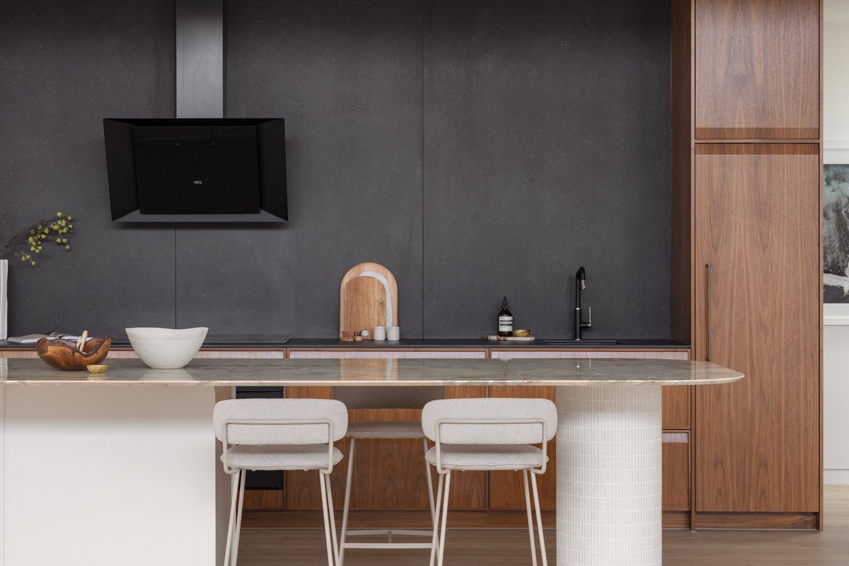 27 Manakin Avenue Burleigh Waters 26