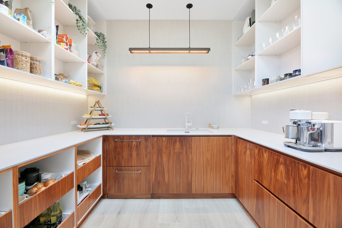 27 Manakin Avenue Burleigh Waters 27