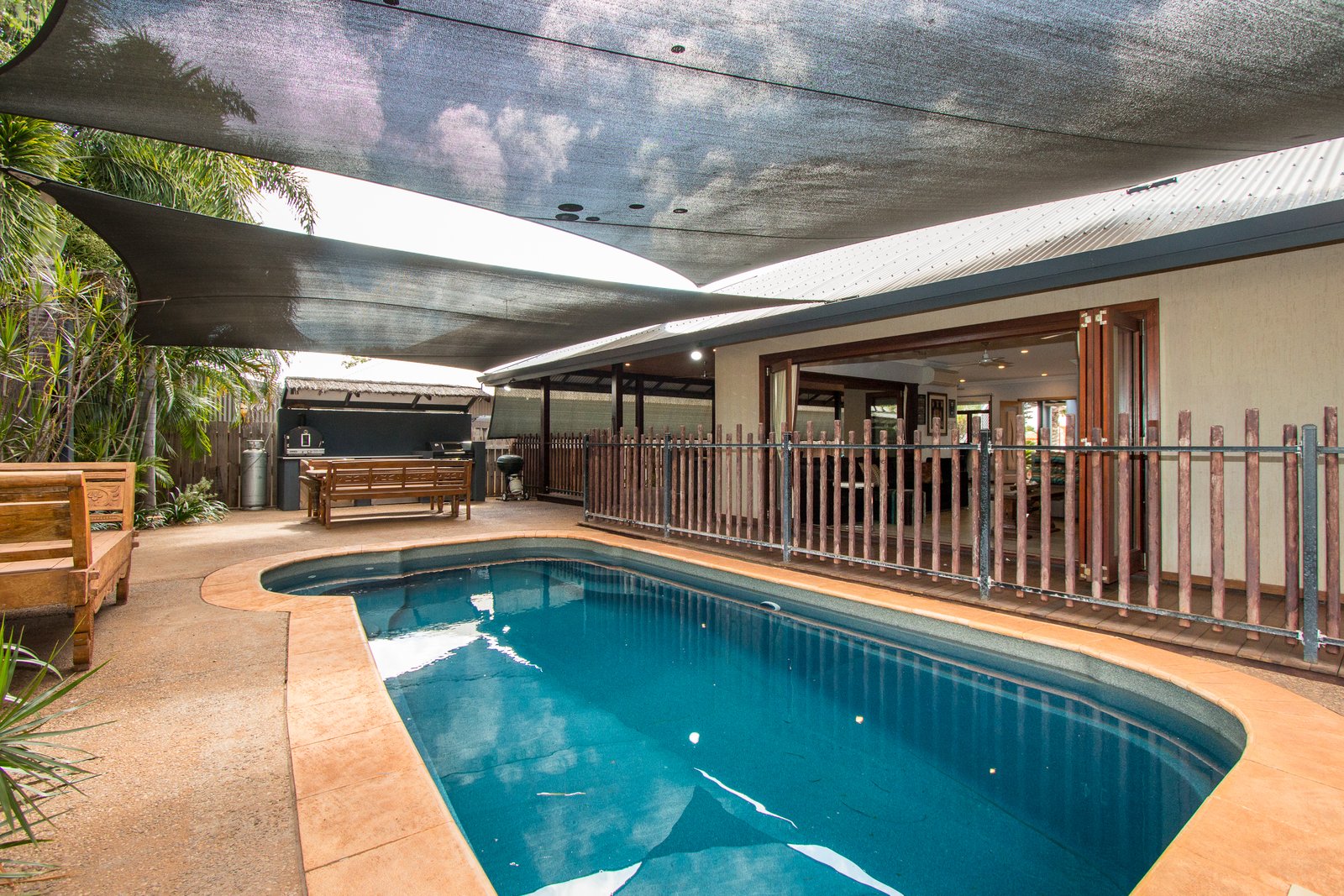 27 Manggala Drive CABLE BEACH 17