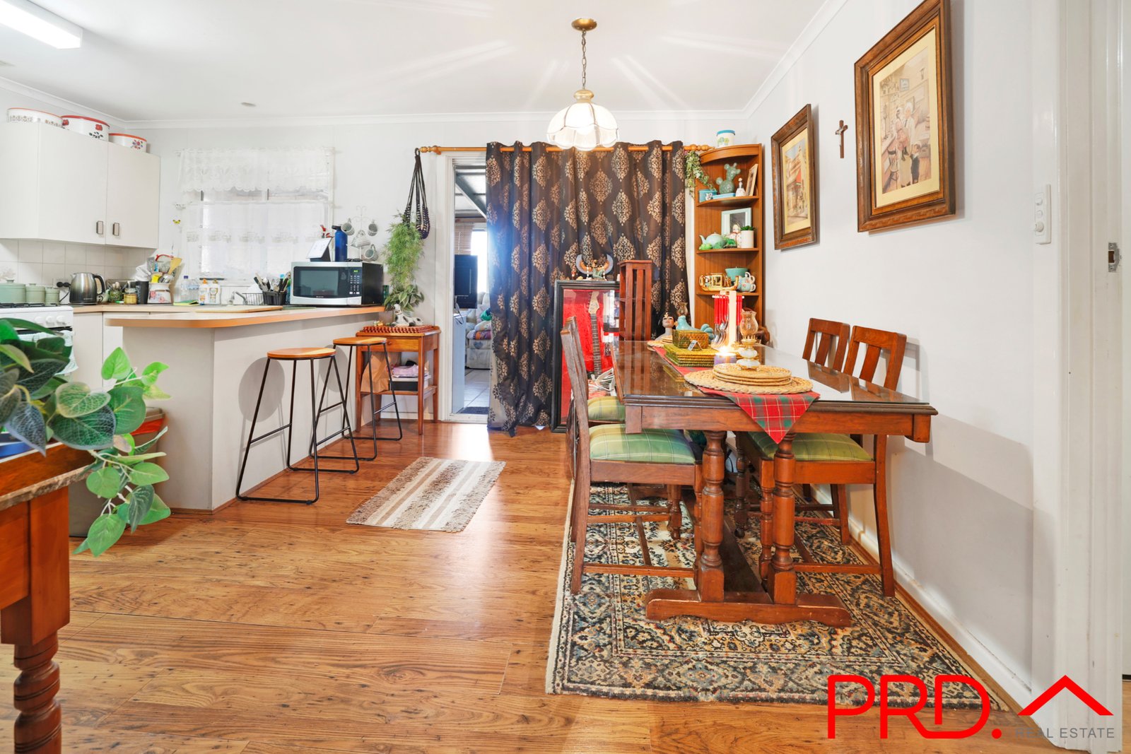 27 Manilla Road TAMWORTH 7