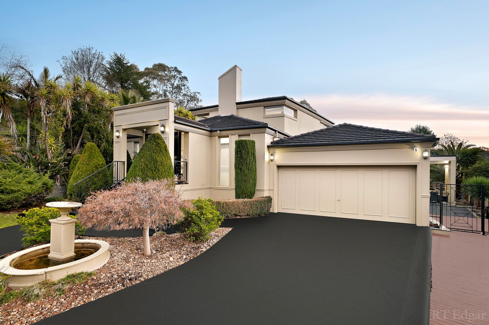 Real Estate and Property in 27 Manna Gum Rise, Warrandyte, VIC