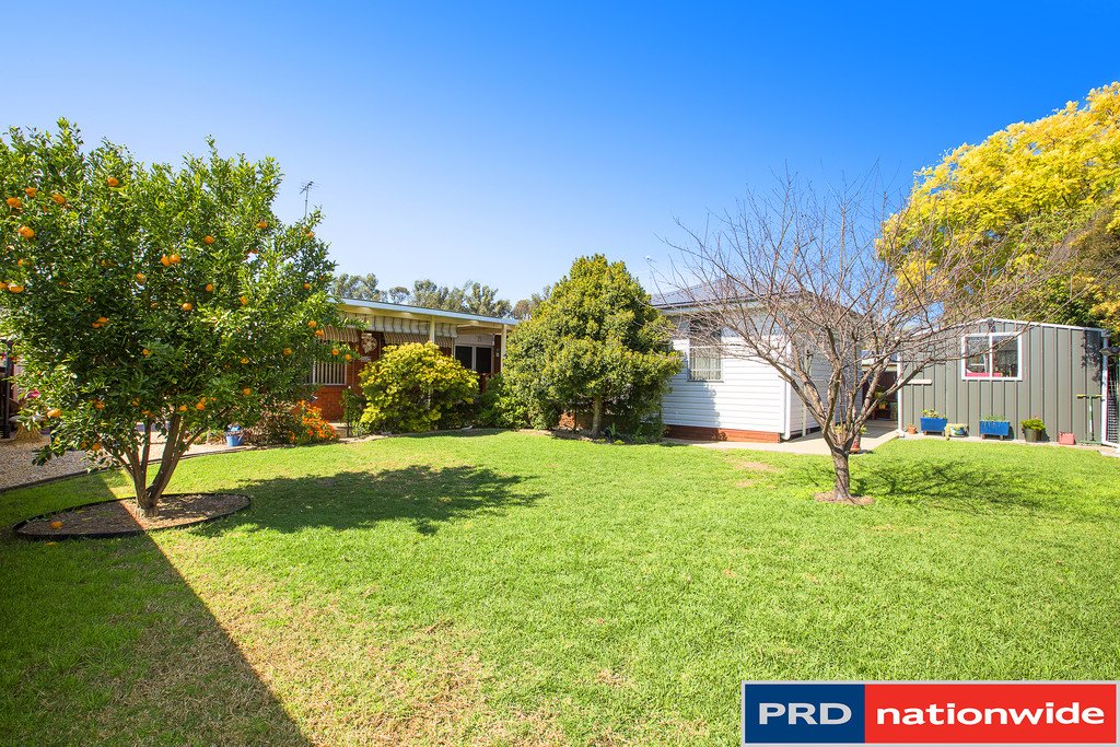 27 Manning Street KINGSWOOD 11
