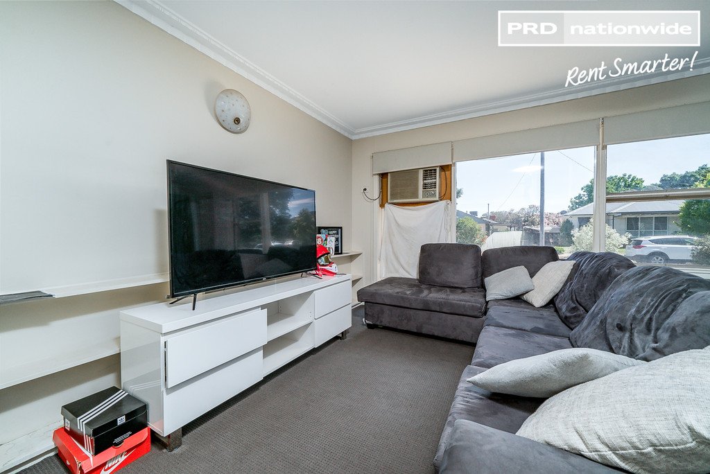 2/7 Manoora  MOUNT AUSTIN 4