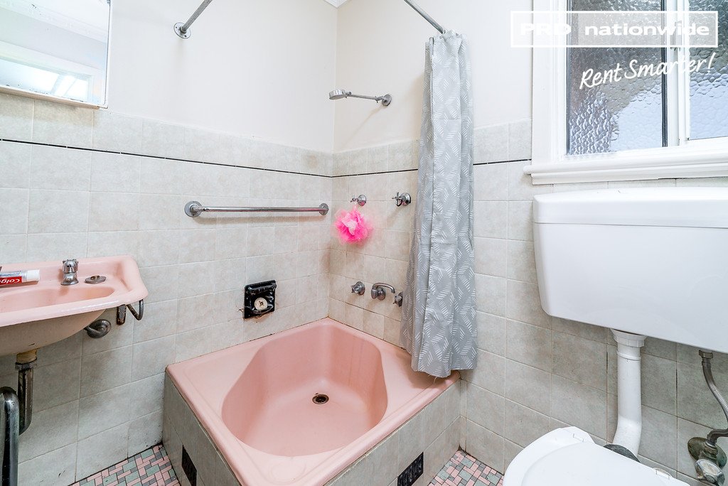 2/7 Manoora  MOUNT AUSTIN 5