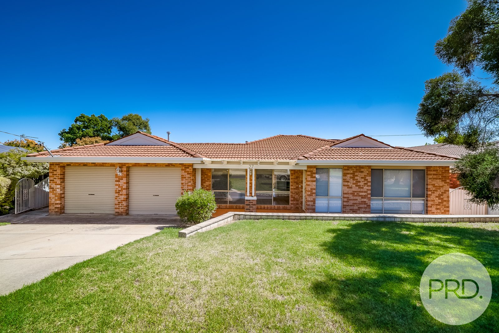 27 Maple Road LAKE ALBERT 1