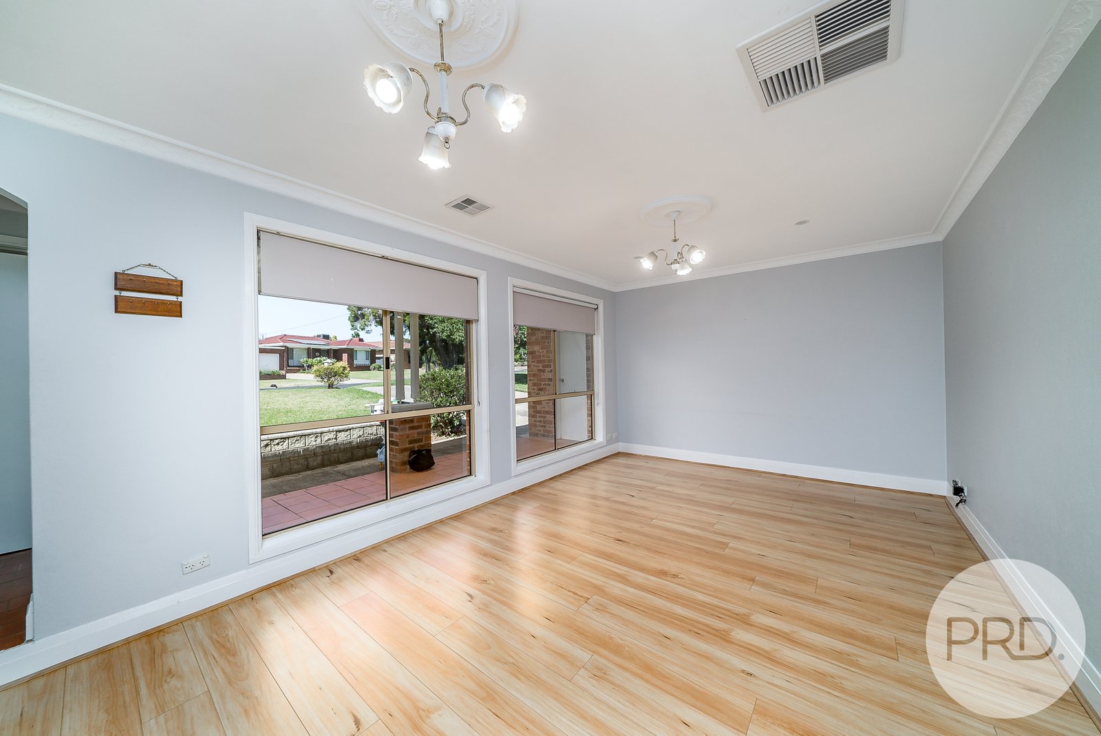 27 Maple Road LAKE ALBERT 2