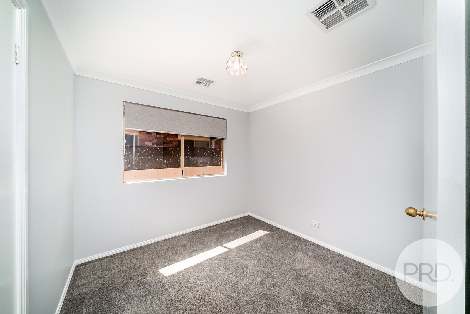 27 Maple Road LAKE ALBERT 6