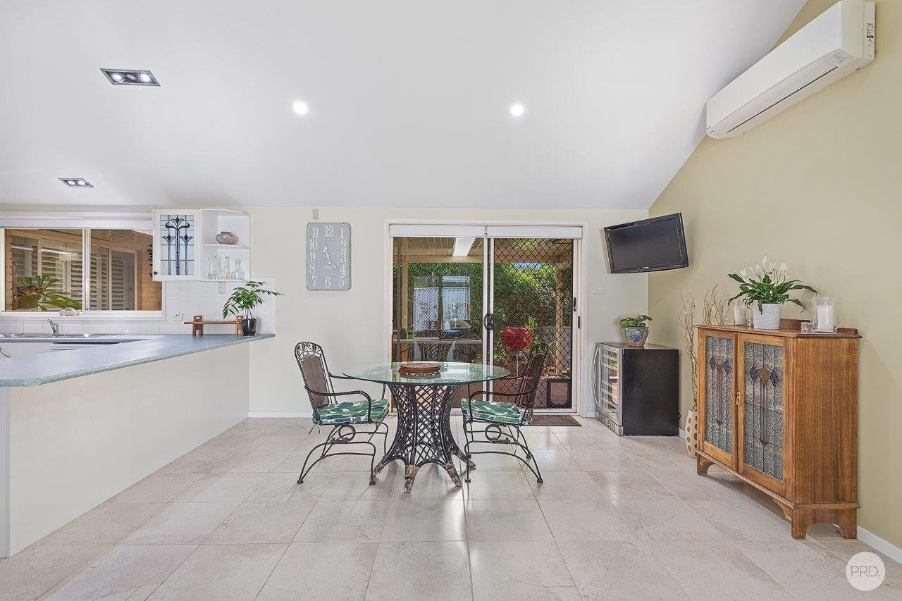 27 Mariner Crescent SALAMANDER BAY 7