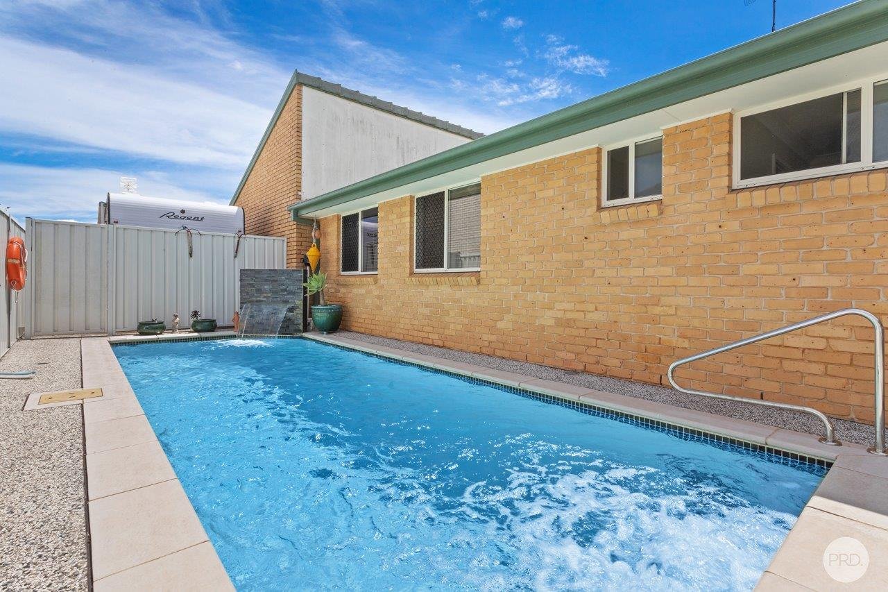 27 Mariner Crescent SALAMANDER BAY 15