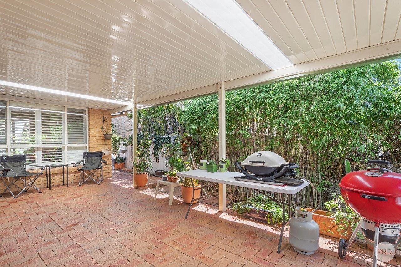 27 Mariner Crescent SALAMANDER BAY 16