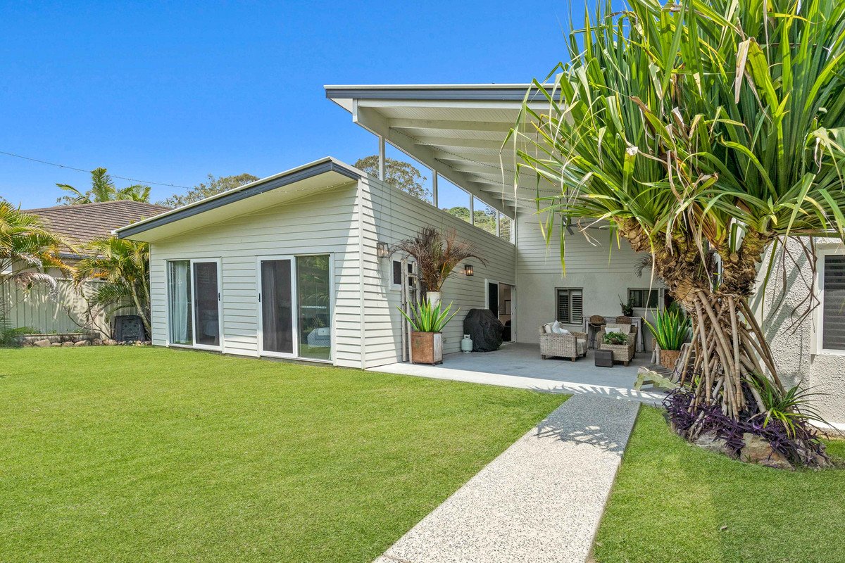 27 Matilda Street Burleigh Heads 1