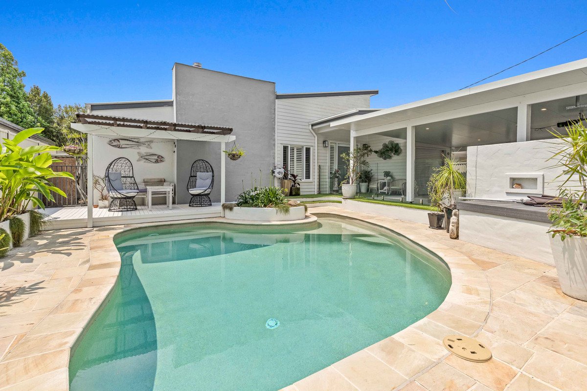 27 Matilda Street Burleigh Heads 2