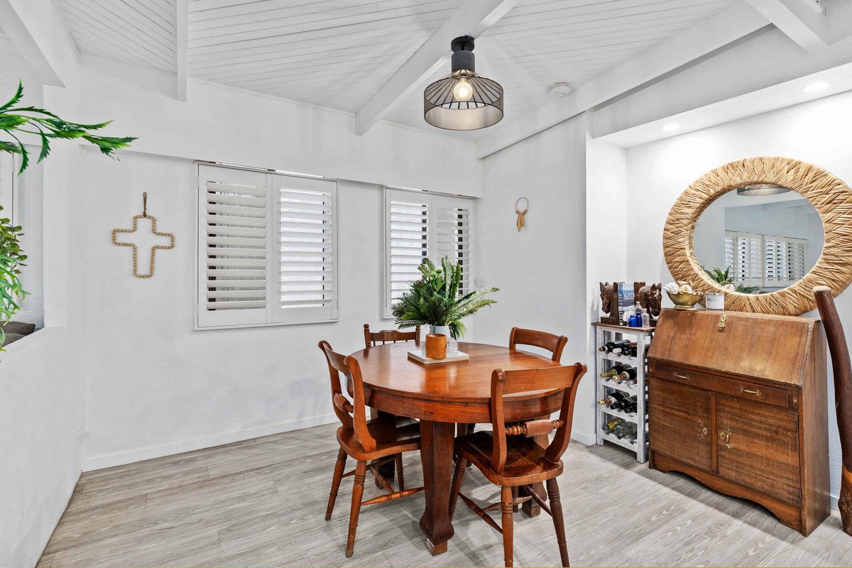 27 Matilda Street Burleigh Heads 11