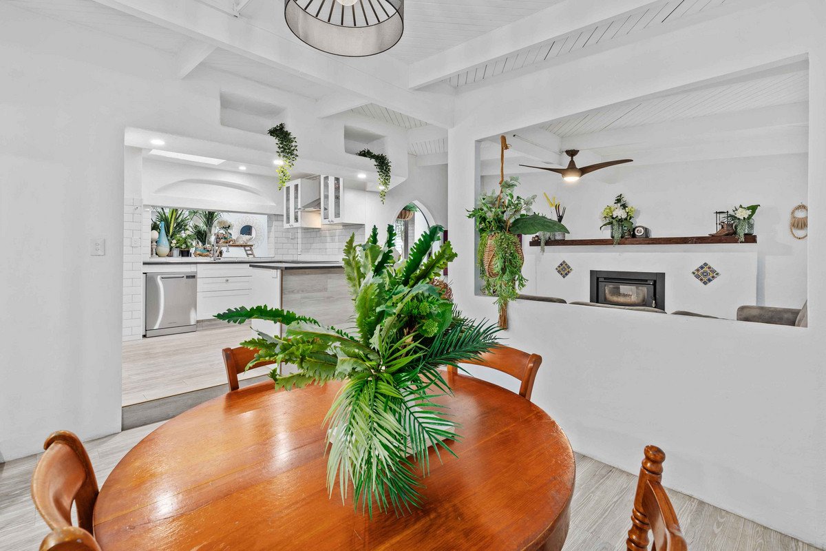 27 Matilda Street Burleigh Heads 12