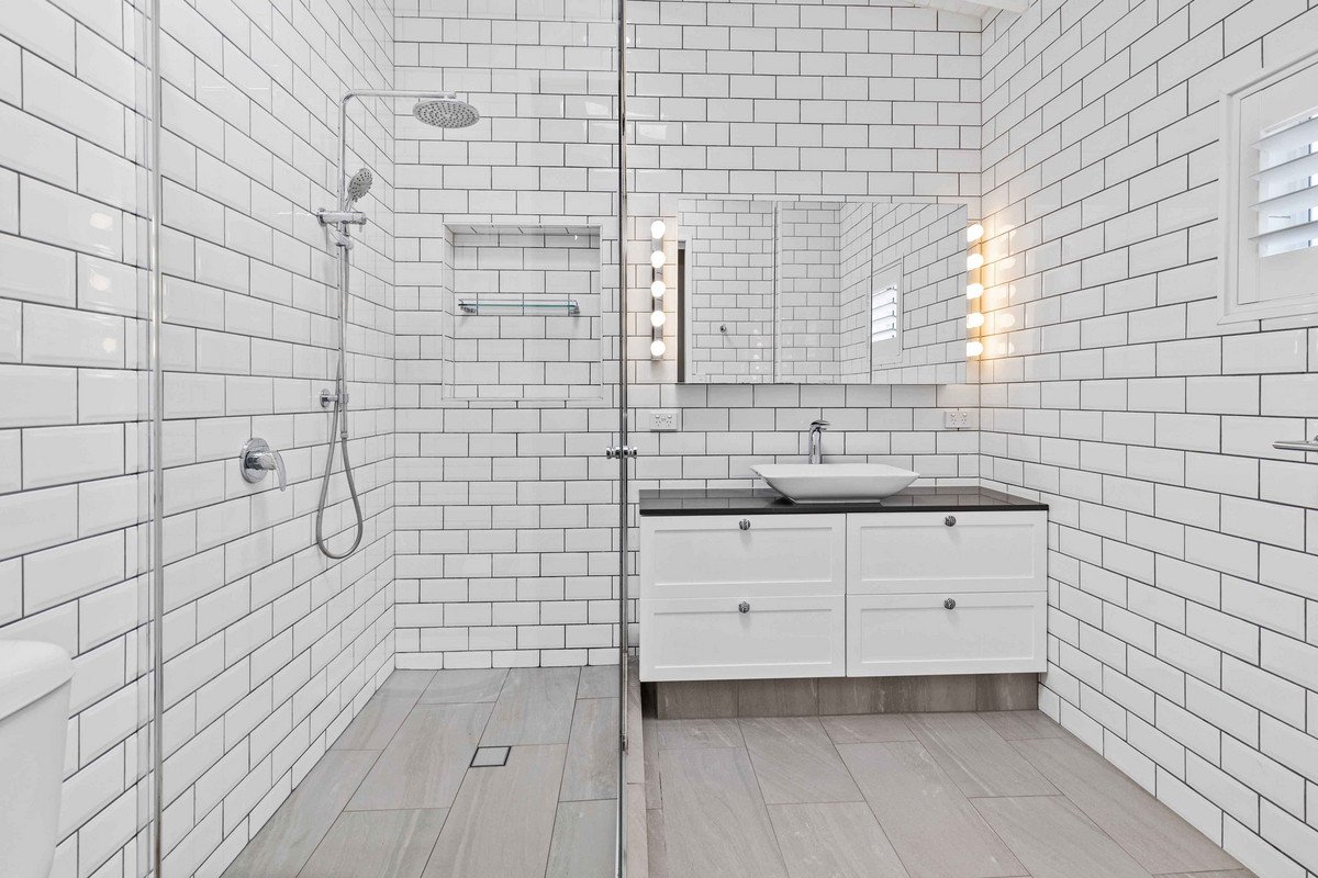 27 Matilda Street Burleigh Heads 16