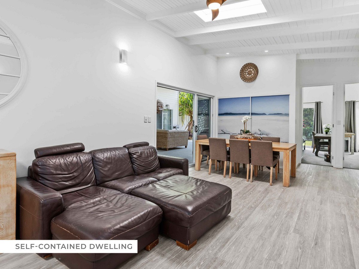 27 Matilda Street Burleigh Heads 26