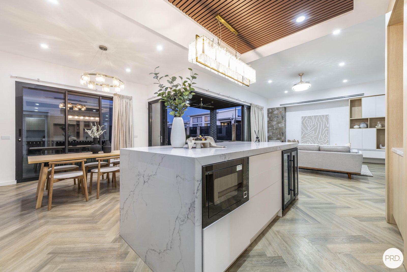 27 Maymuru Way WHITLAM 4