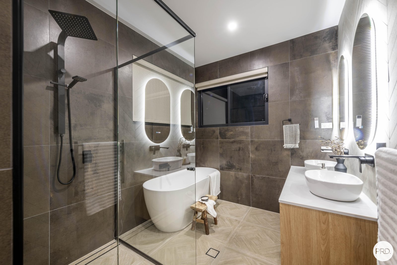 27 Maymuru Way WHITLAM 13