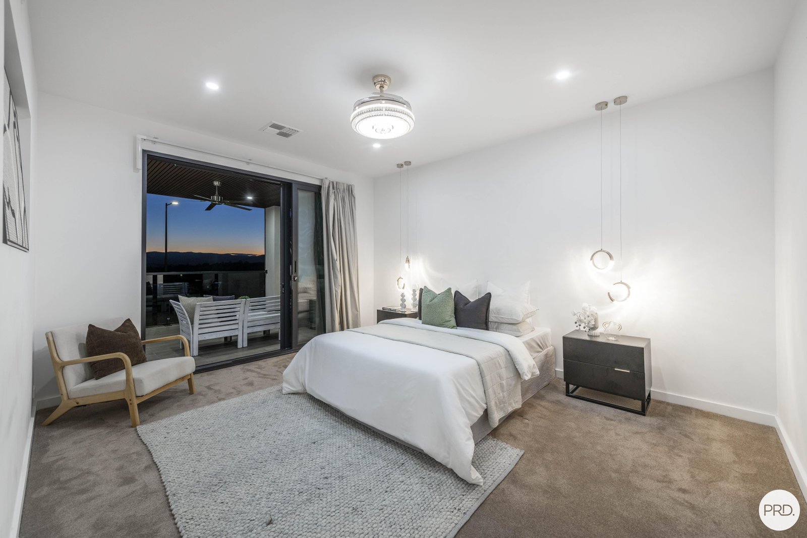 27 Maymuru Way WHITLAM 15