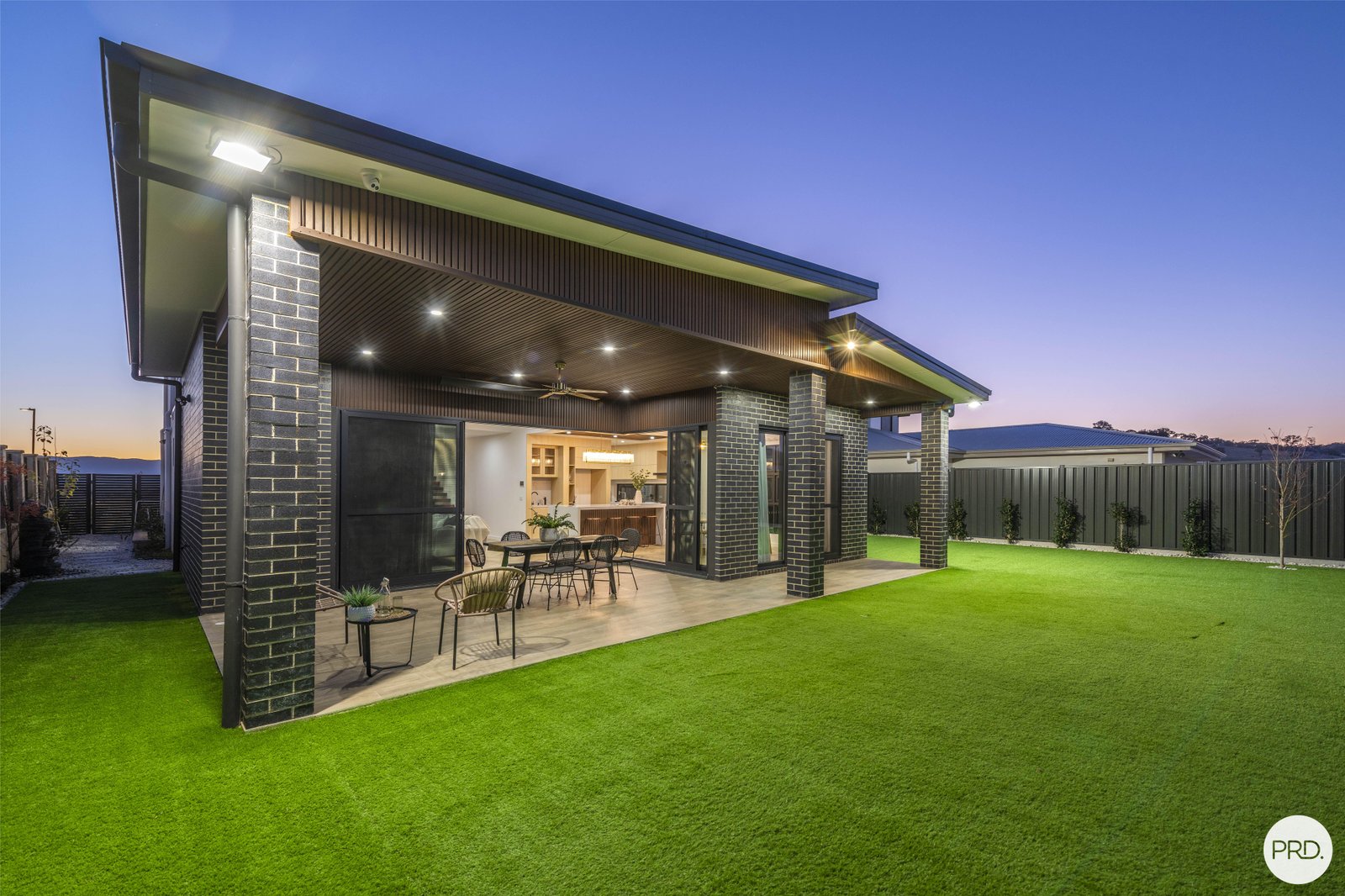 27 Maymuru Way WHITLAM 30