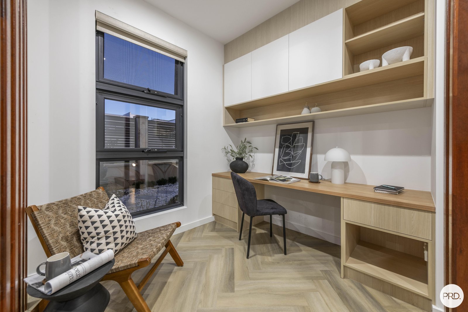 27 Maymuru Way WHITLAM 33