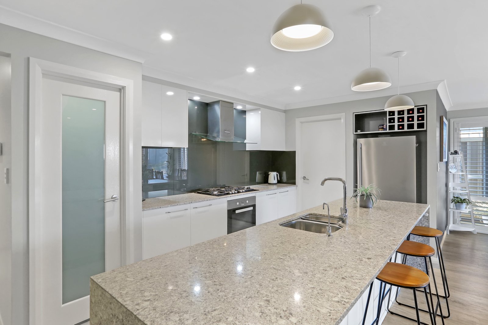 27 McKelly Street HORSLEY 2