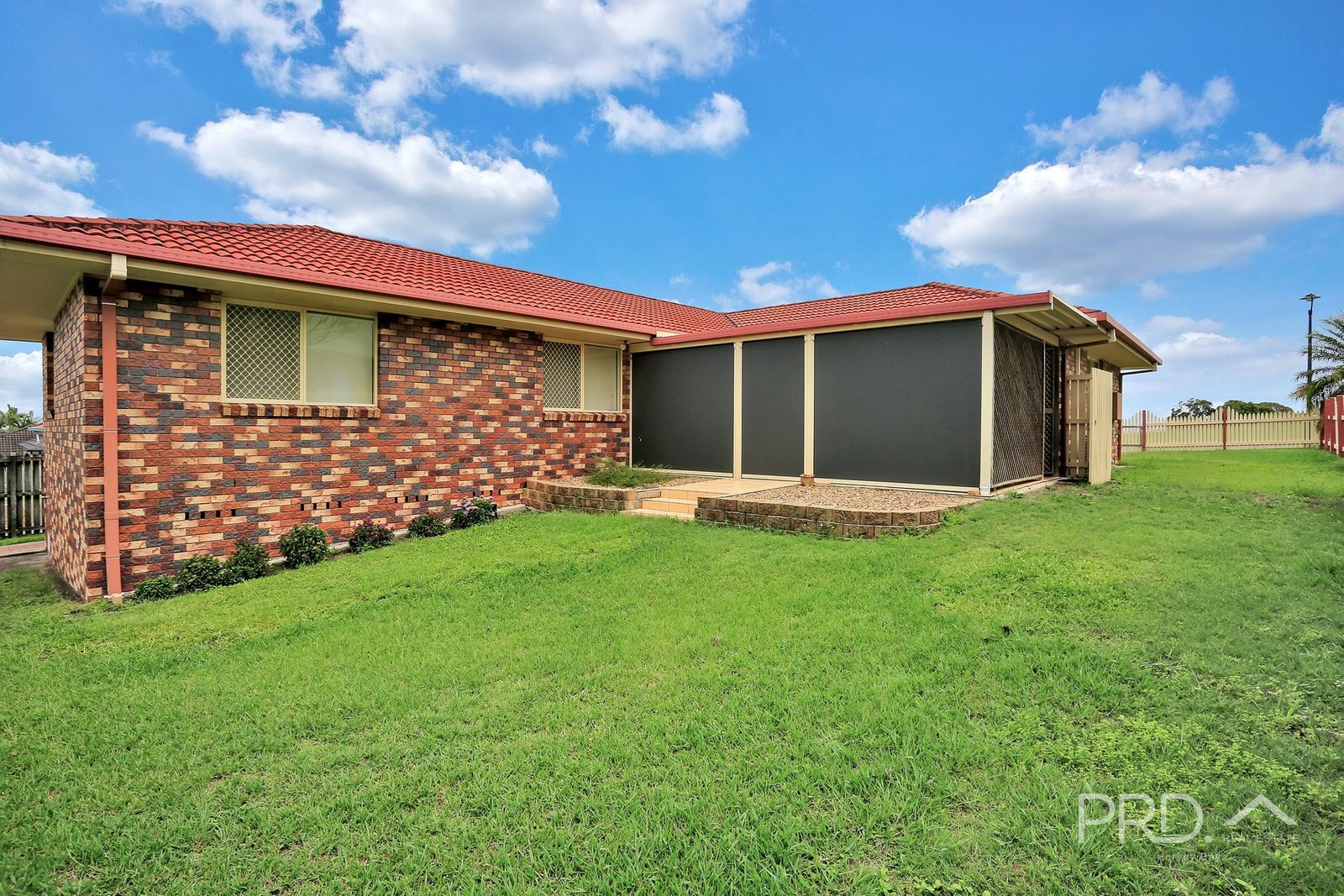 27 Mcliver Street KAWUNGAN 23