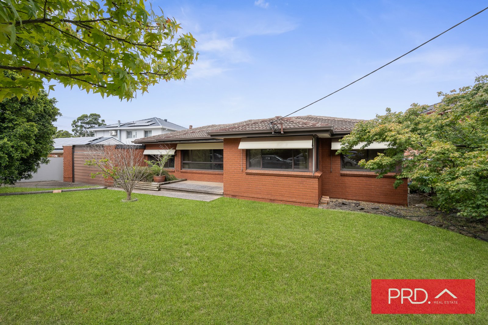 27 Metcalfe Avenue MOOREBANK 2