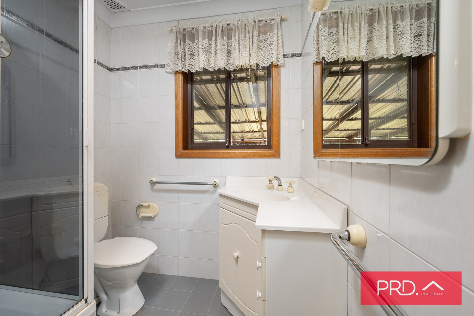 27 Metcalfe Avenue MOOREBANK 8