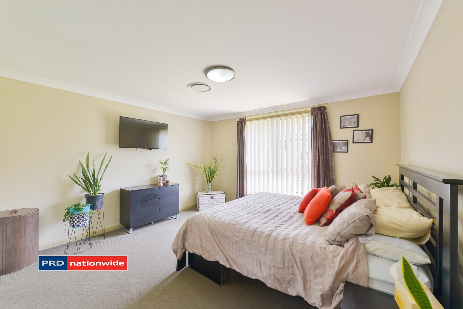 27 Milburn Road TAMWORTH 16