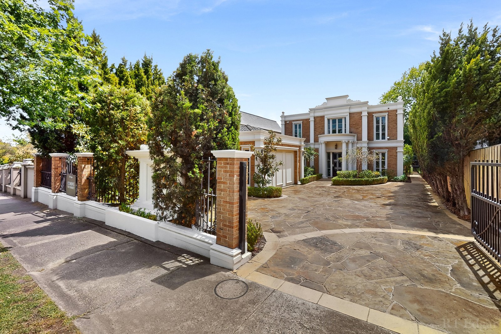 Real Estate and Property in 27 Mont Albert Road, Canterbury, VIC